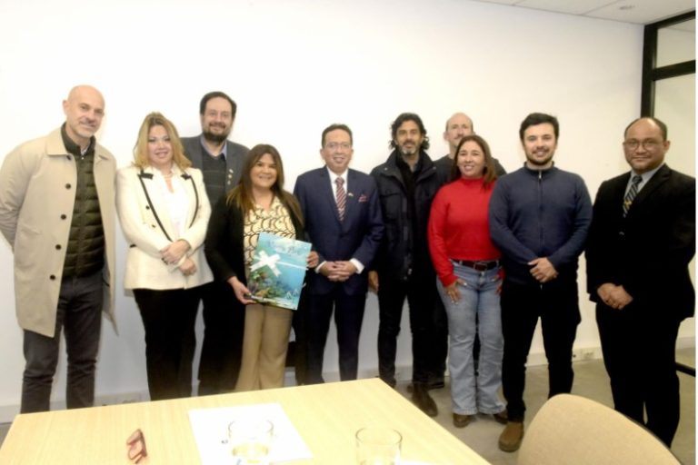 El Embajador de Malasia en la Argentina visitó la Universidad Nacional del Delta